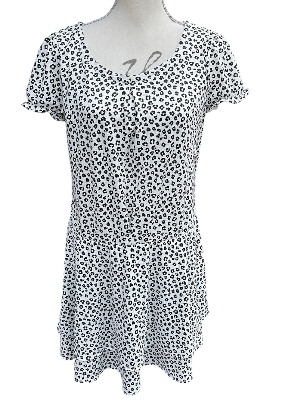 Lavon White/Black Leopard Short Sleeve Scoop Neck Tiered Skirt Mini Dress (M)